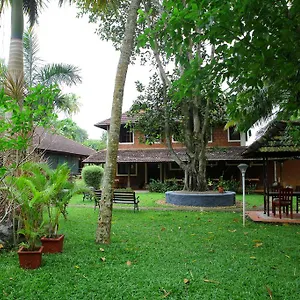 https://athreya-ayureveda-centre.kerala-hotels.net